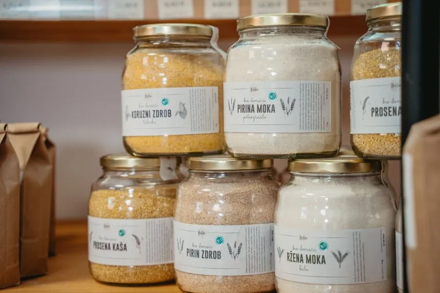 Eko moke - še včeraj na njivi, danes v vaši kuhinji