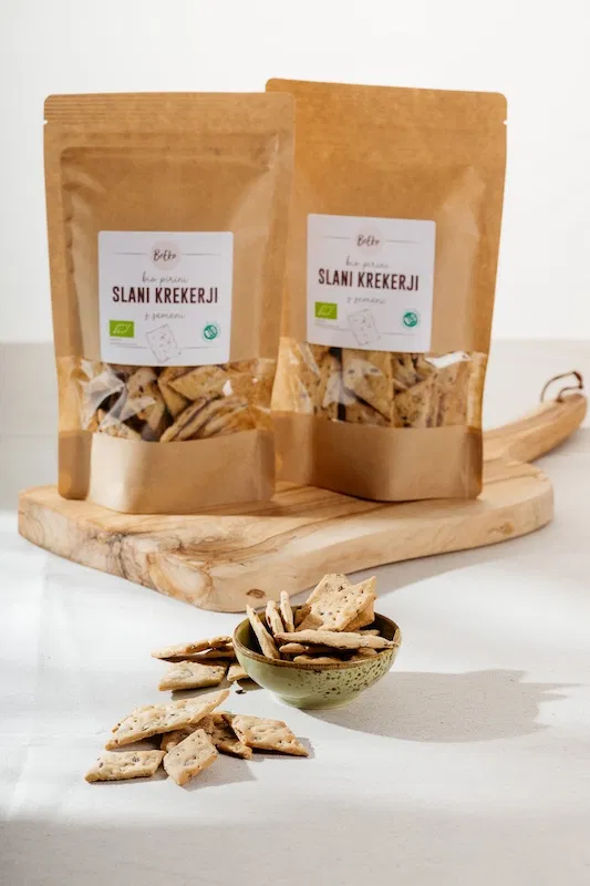 Bio pirini krekerji s semeni